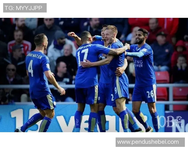 迪德朗与华沙军团激战正酣谁能在欧联杯中笑到最后